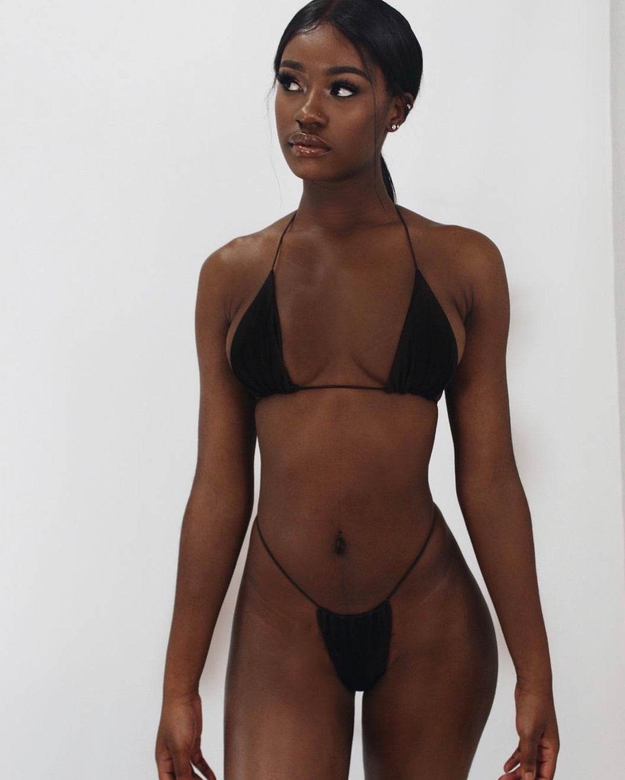 Chocolate (dark brown)